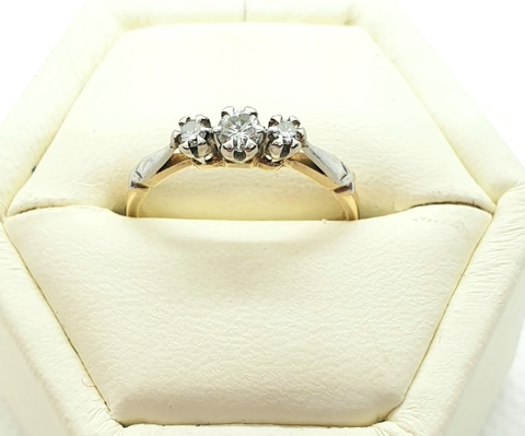 18ct Yellow gold & platinum, three diamond estate ring