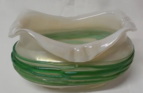 Kralika Art Nouveau Iridescent green trailed glass