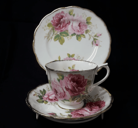 'American Beauty' pattern cup, saucer & plate